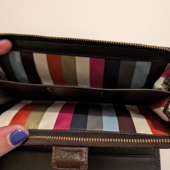 Coach Legacy Signature Wallet Brown Preloved - Picture 3 of 7